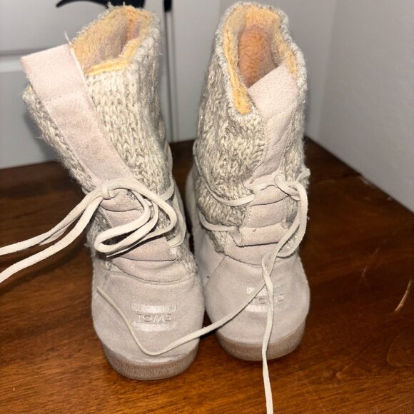 Toms Nepal Boot Sz W 8.5 Suede Women - Picture 2 of 3